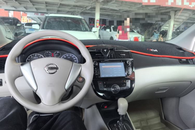 Used Nissan Tiida 2011 1.6L CVT Smart Version
