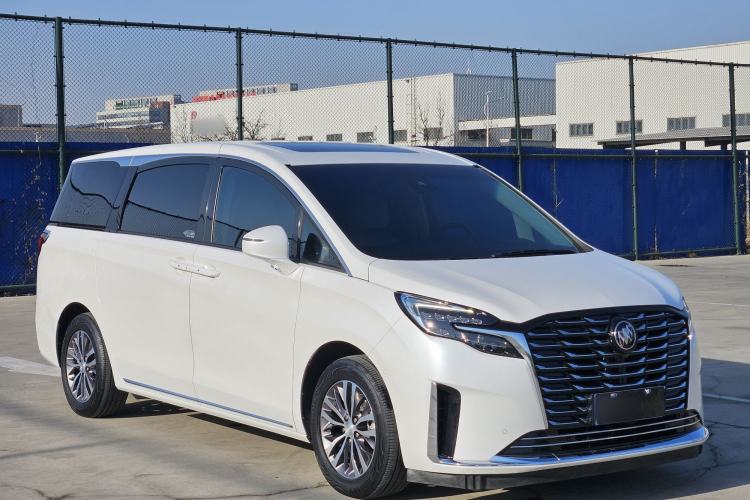 Used Buick GL8 2023 ES Lu Zun Deluxe and Yue Edition