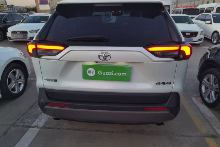 Used Toyota RAV4 2022 2.0L CVT Two-Wheel Drive Fashion Plus Edition