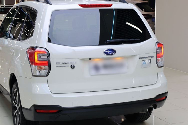 Used Subaru Forester 2018 2.5i Luxury Navigation Edition with EyeSight
