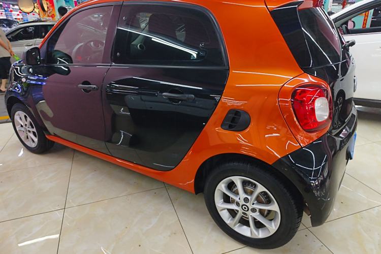 Used  forfour 2016 1.0L 52 kW Dynamic Edition
