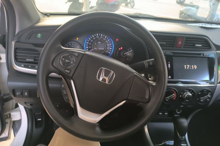 Used Honda Crider 2015 1.8L Automatic Luxury Edition