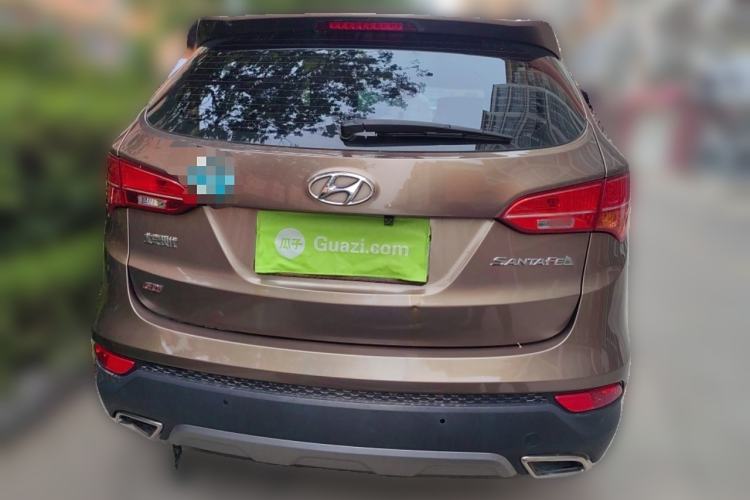 Used Hyundai Santa Fe 2013 2.4L Manual Two-Wheel Drive Comfort Version
