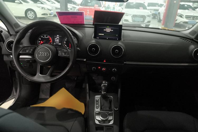 Used Audi A3 2020 Restyled Limousine 35 TFSI Ambition Version China VI
