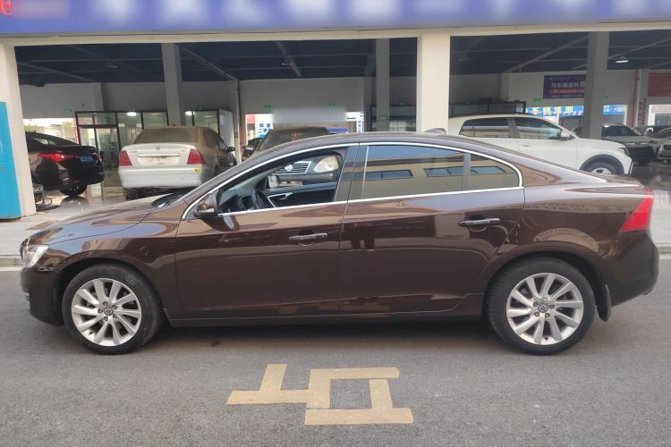 Used Volvo S60 2017 S60L T4 Smart Range Edition