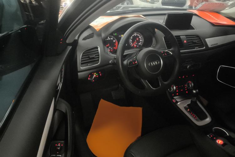 Used Audi Q3 2013 40 TFSI quattro Luxury Model
