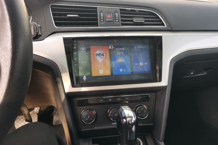 Used Volkswagen Lamando 2017 230TSI DSG Fashion Edition
