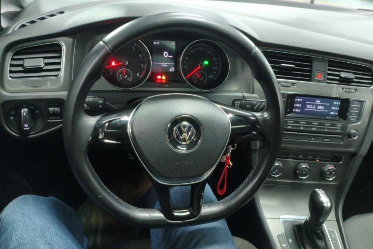 Used Volkswagen Golf 2015 1.4TSI Automatic Comfort Model
