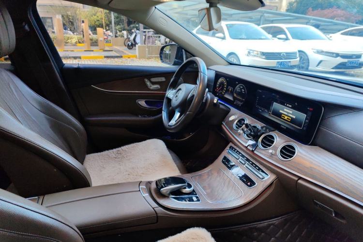 Used Mercedes-Benz E-Class 2018 Facelift E 200 L
