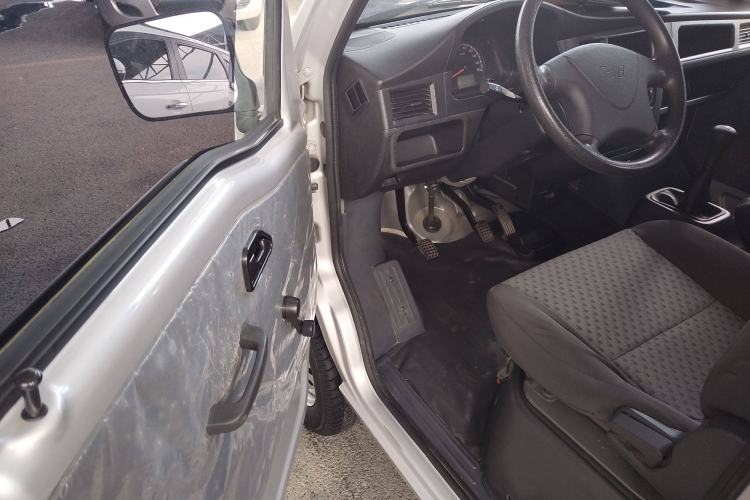 Used Wuling Zhiguang 2023 1.5L Practical Version 5/7 Seats
