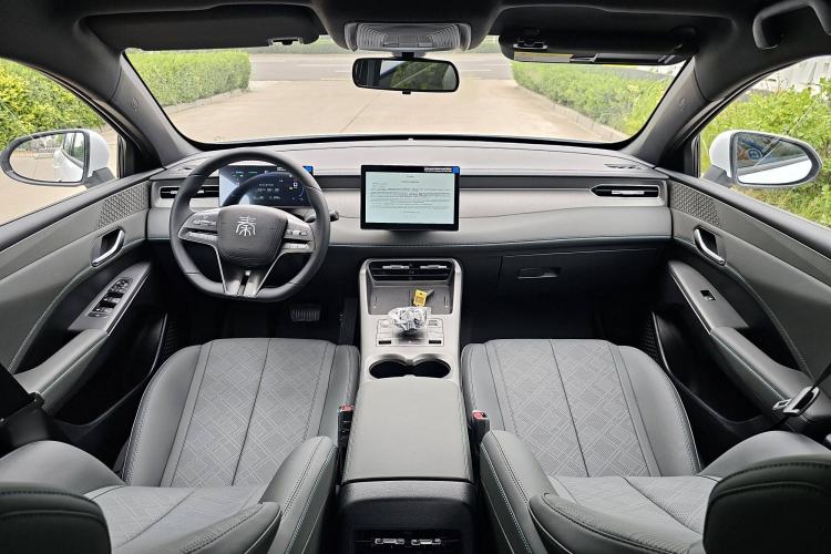 Used BYD Qin PLUS 2025 DM-i Smart Drive 55KM Leading Model
