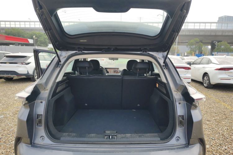 Used NETA U 2023 NETA U-Ⅱ 400 U Show Edition – Lithium Iron Phosphate