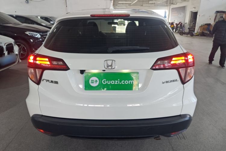 Used Honda Vezel 2017 1.8L CVT Front-Wheel Drive Pioneer Edition