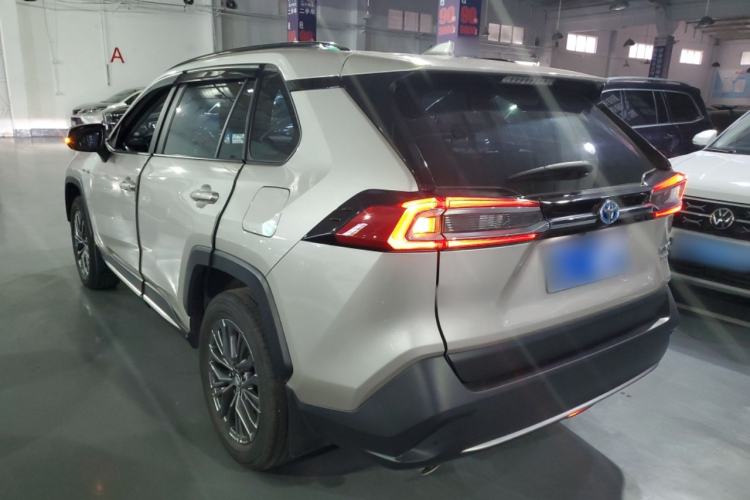 Used Toyota Wildlander 2023 Dual-Motor 2.5L E-CVT Two-Wheel Drive Luxury PLUS Edition