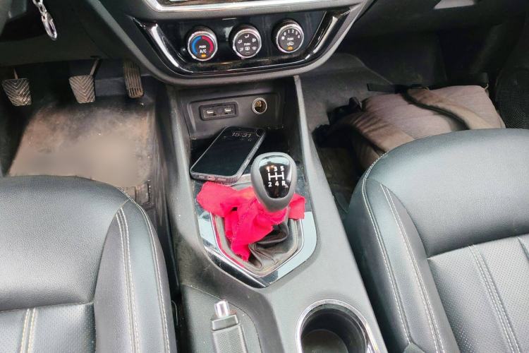 Used Soueast DX3 2019 DX3X Cool Qi 1.5L Manual Luxury Model
