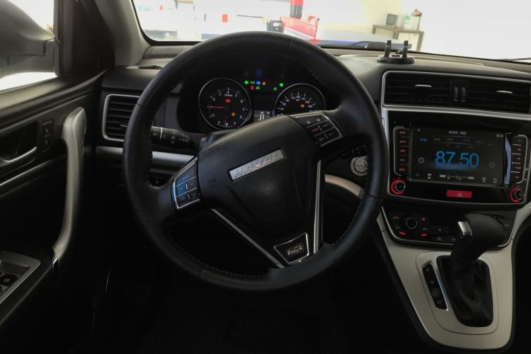 Used Haval M6 2019 1.5T DCT Two-Wheel Drive Elite Version China VI Standard
