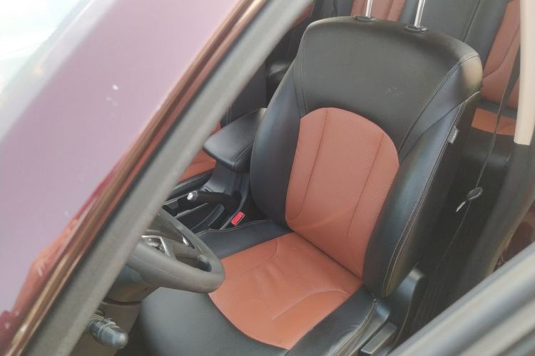 Used Baojun 560 2015 1.8L Manual Elite Model
