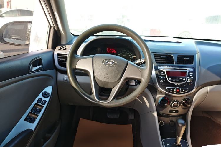 Used Hyundai Verna 2014 1.4L Automatic Smart GLS
