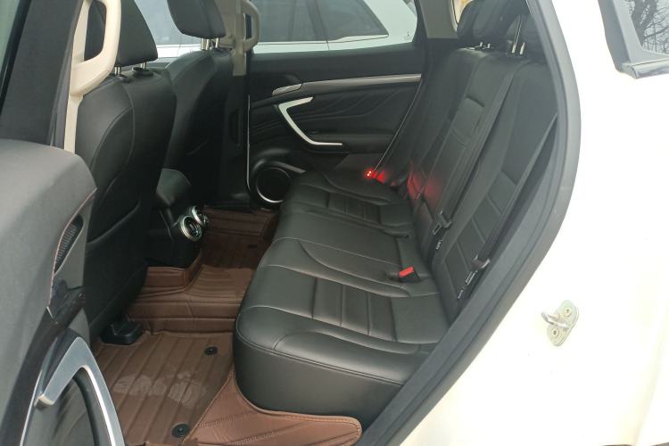 Used Wey VV7 2017 2.0T Ultra-Luxury Version
