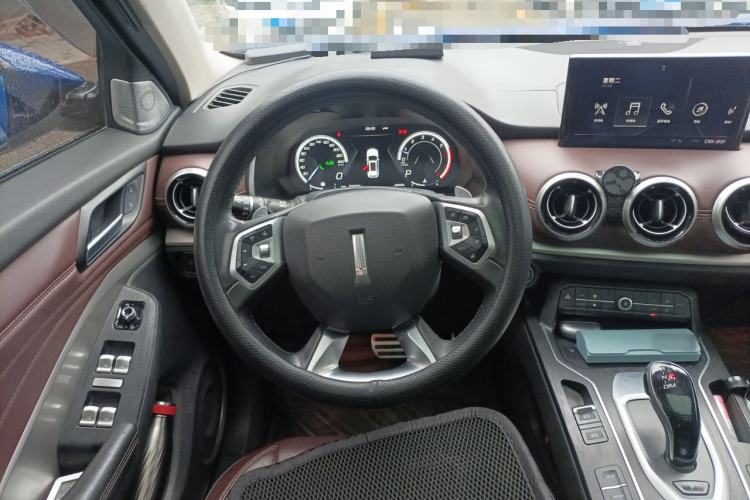 Used Wey VV6 2018 2.0T Two-Wheel Drive Flagship Version China V Standard
