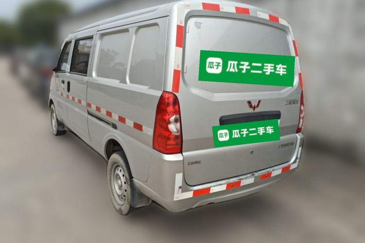 Used Wuling Rongguang 2021 1.5L Extended Basic Window-Sealed 5-Seat L3C Car
