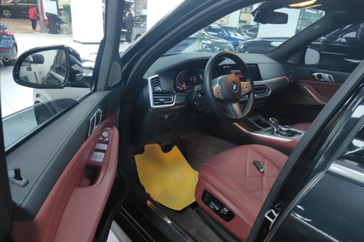 Used BMW X5 2022 Restyled xDrive 40Li M Sport Package
