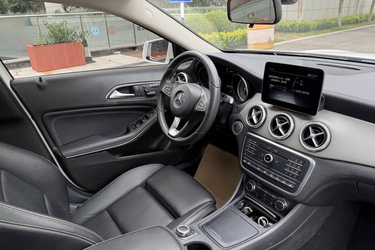 Used Mercedes-Benz GLA 2016 GLA 220 4MATIC Fashion Edition
