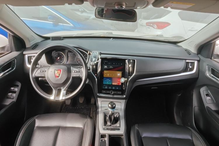 Used Roewe RX5 2018 20T Two-Wheel Drive Manual Internet Smart Edition