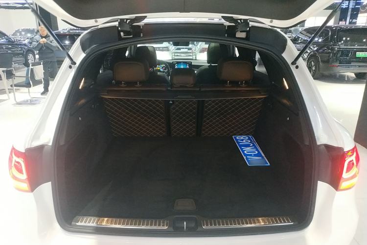 Used Mercedes-Benz GLC 2021 GLC 300 L 4MATIC Dynamic Model
