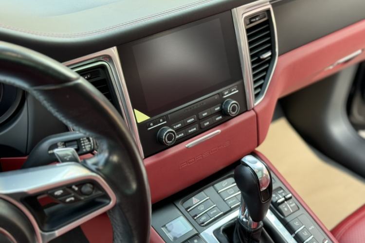 Used Porsche Macan 2017 Macan 2.0T
