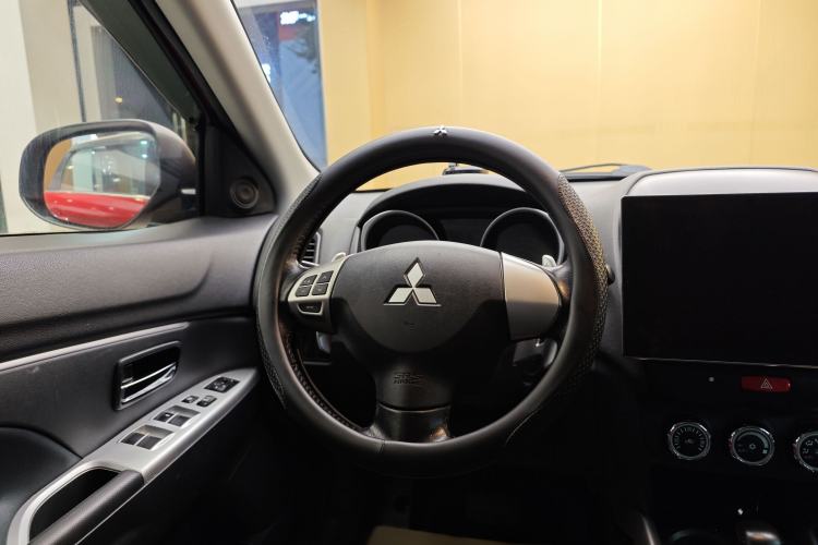 Used Mitsubishi ASX 2013 2.0L CVT Two-Wheel Drive Luxury Edition
