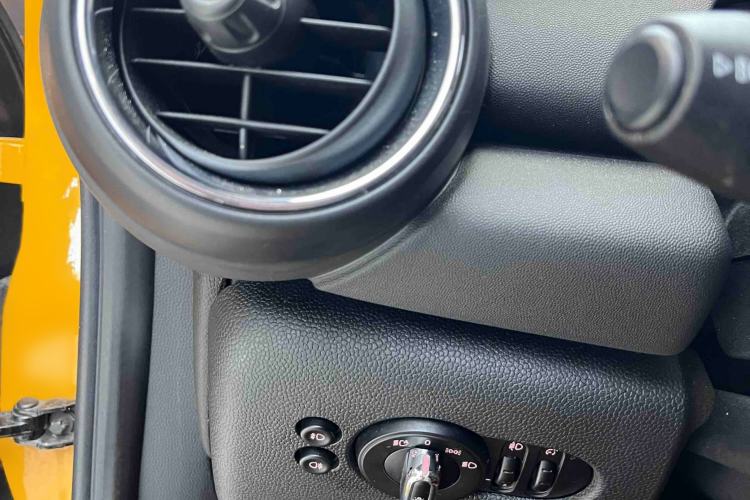 Used  MINI 2016 1.2T ONE Pioneer Edition