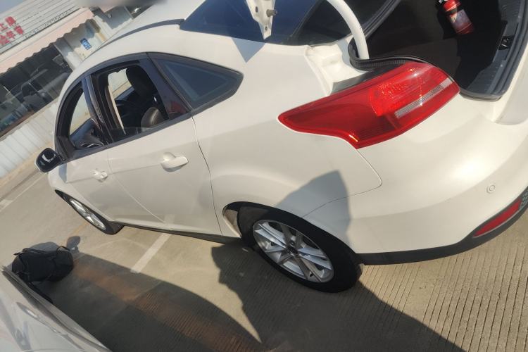 Used Ford Focus 2017 Sedan 1.6L Automatic Fashion Edition Smart Drive Version
