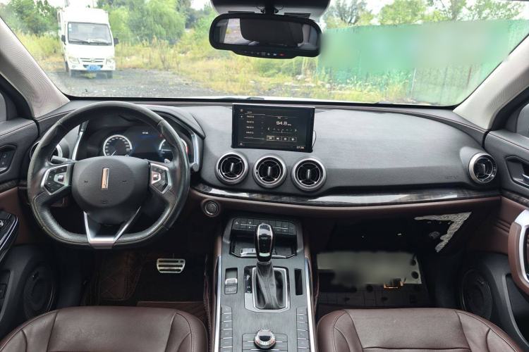 Used Wey VV5 2017 2.0T Ultra-Luxury Version
