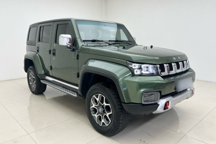 Used Beijing Auto BJ40 2018 PLUS 2.3T Automatic Four-Wheel Drive Premium Edition China V
