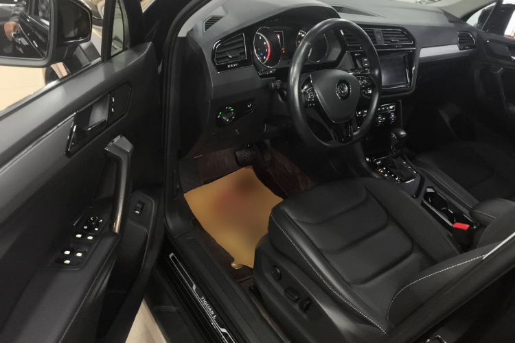 Used Volkswagen Tiguan L 2019 330TSI Automatic Two-Wheel Drive Smart Luxury Version China V Emission Standard