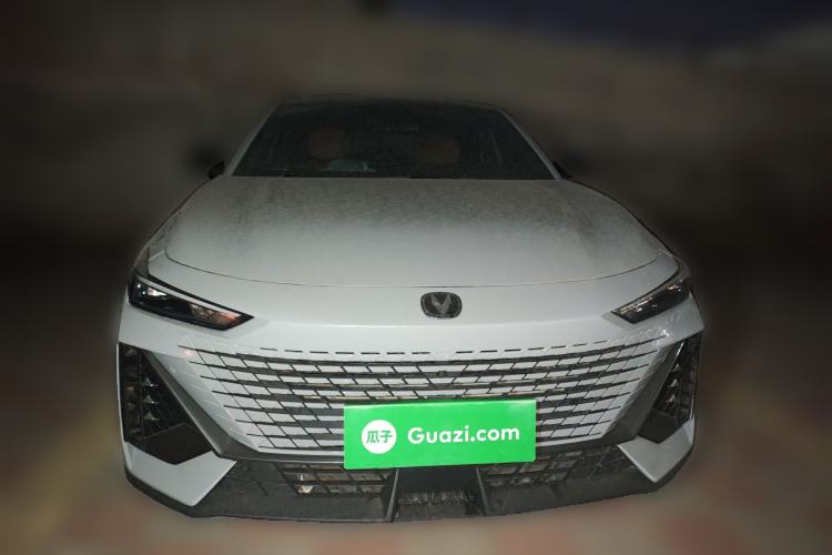 Used Changan UNI-V 2022 1.5T Prestige Version