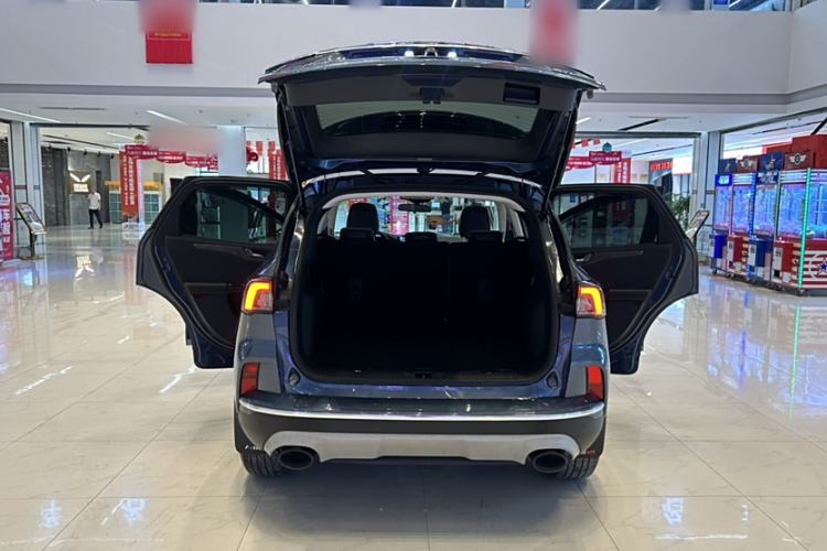 Used Ford Escape 2020 EcoBoost 245 Two-Wheel-Drive Titanium Edition
