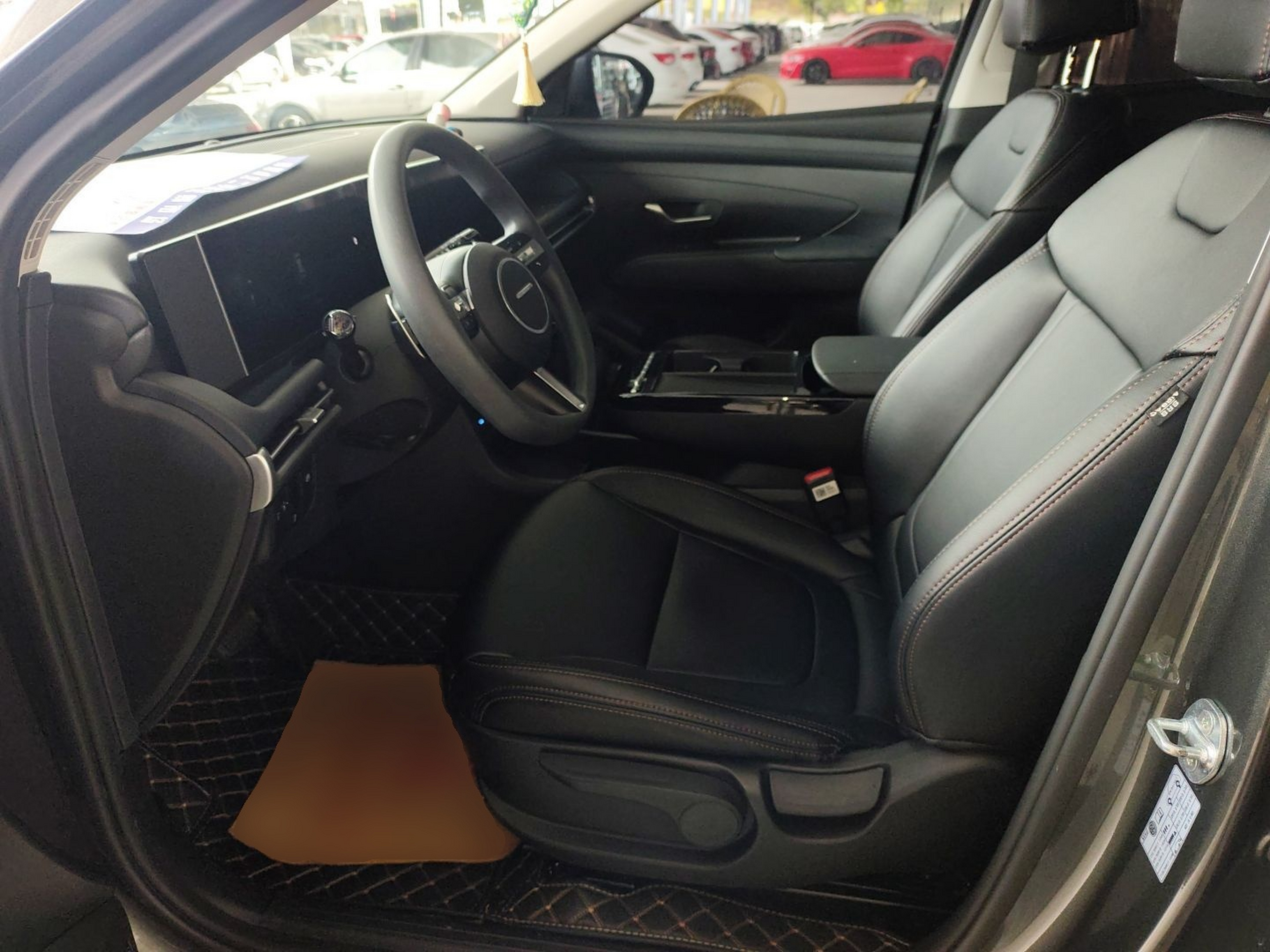 Переднее сиденье в автомобиле