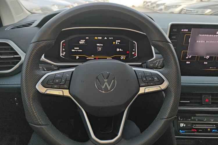 Used Volkswagen Tharu 2024 300TSI Two-Wheel-Drive Moon Luxury Edition