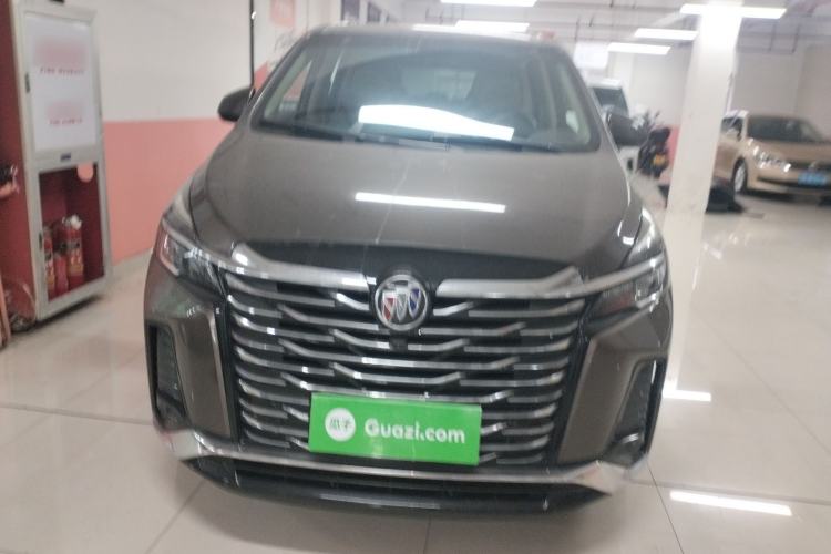 Used Buick GL8 2023 Facelifted Land Cruiser Executive Luxury Version
