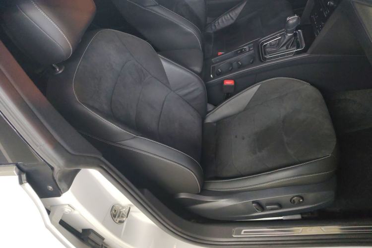 Used Volkswagen FAW-Volkswagen CC 2020 330TSI Huayan Edition China VI Standard
