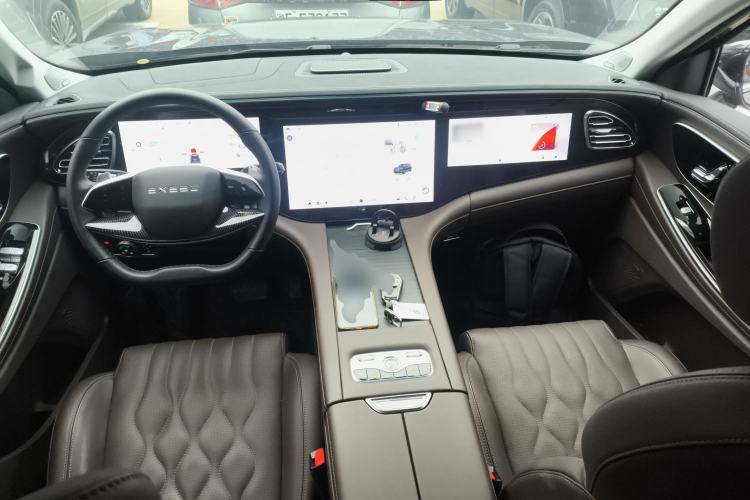 Used  Lanyue 2025 400T Four-Wheel Drive Starry Edition 7-Seater
