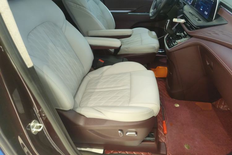 Used Buick GL8 2022 Avenir Aivia Six-Seat Deluxe Edition
