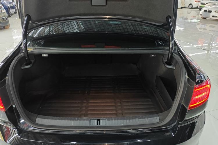 Used Volkswagen Magotan 2017 280TSI DSG Leading Edition
