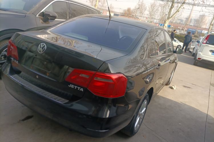 Used Volkswagen Jetta 2015 1.6L Manual Comfort Model