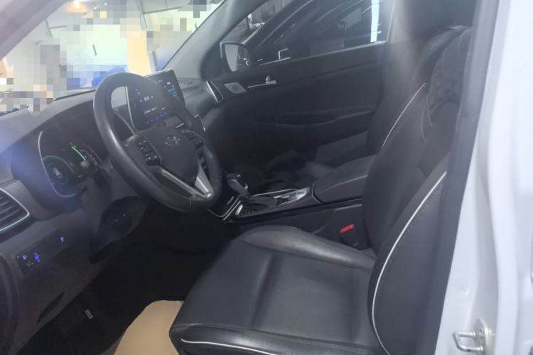 Used Hyundai Tucson 2020 280TGDi Two-Wheel-Drive GLS Fashion Edition China VI Standard