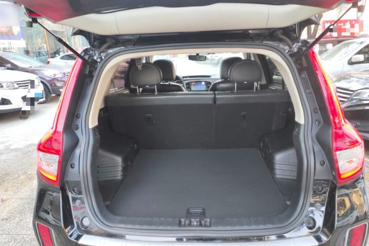 Used Geely Auto Vision X6 2016 1.8L Manual Luxury Edition