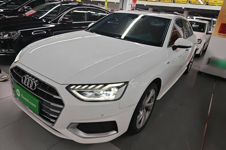 Used Audi A4L 2022 40 TFSI Stylish and Elegant Edition
