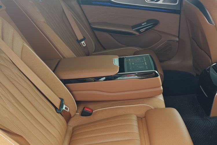 Used Hongqi H9 2024 2.0T Qichang Private Enjoyment Luxury Edition